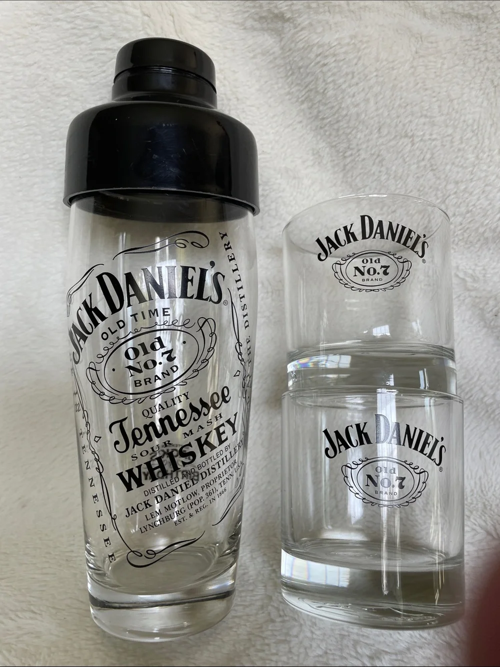 Jack Daniels Clear Glass 1 Shaker Bottle + 2 Rocks Glasses (3 items lot total)